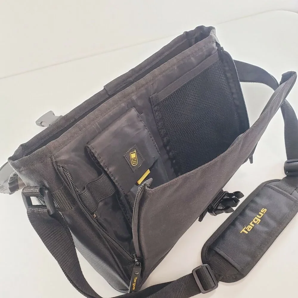 Targus CityGear Mini Messenger Bag iPad Tablets Soft Case Carrier Black Grey